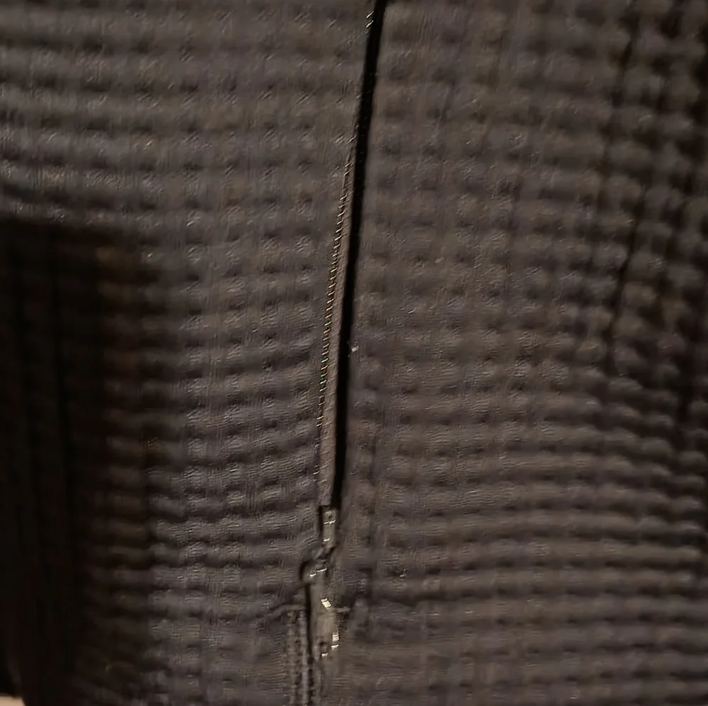 Lululemon Womans Black Sweater Pullover With Tie Pull At Neck - Picture 3 of 4